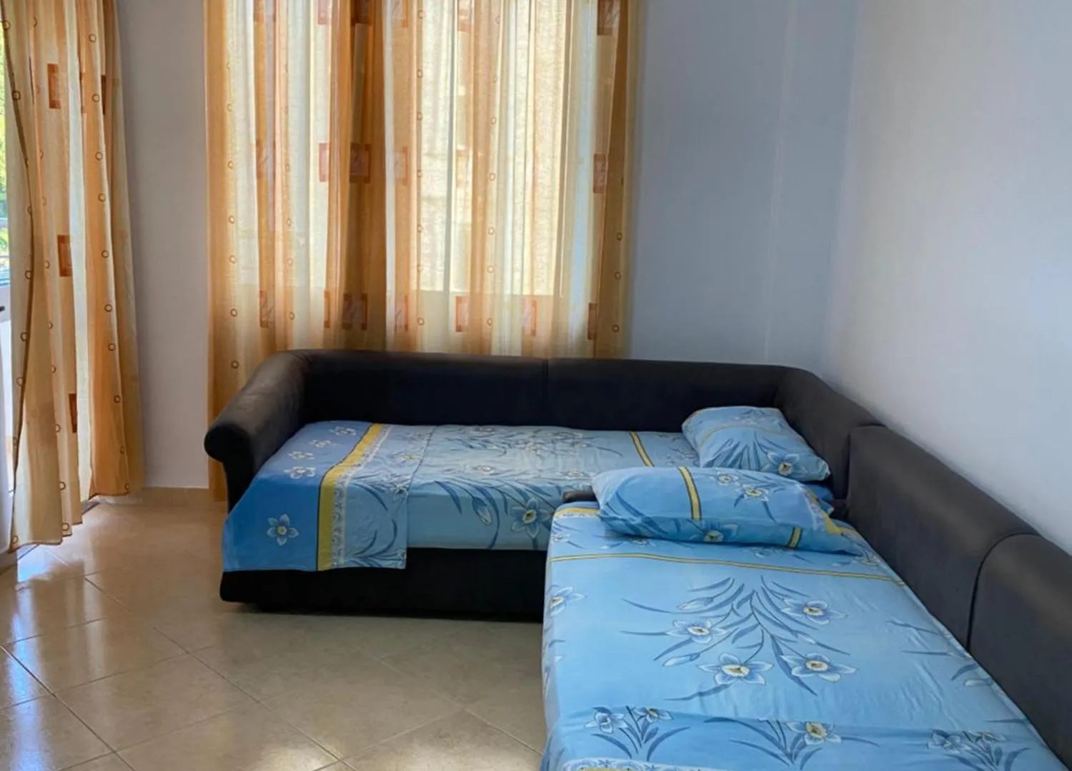 Besi Apartments Durres 0*,