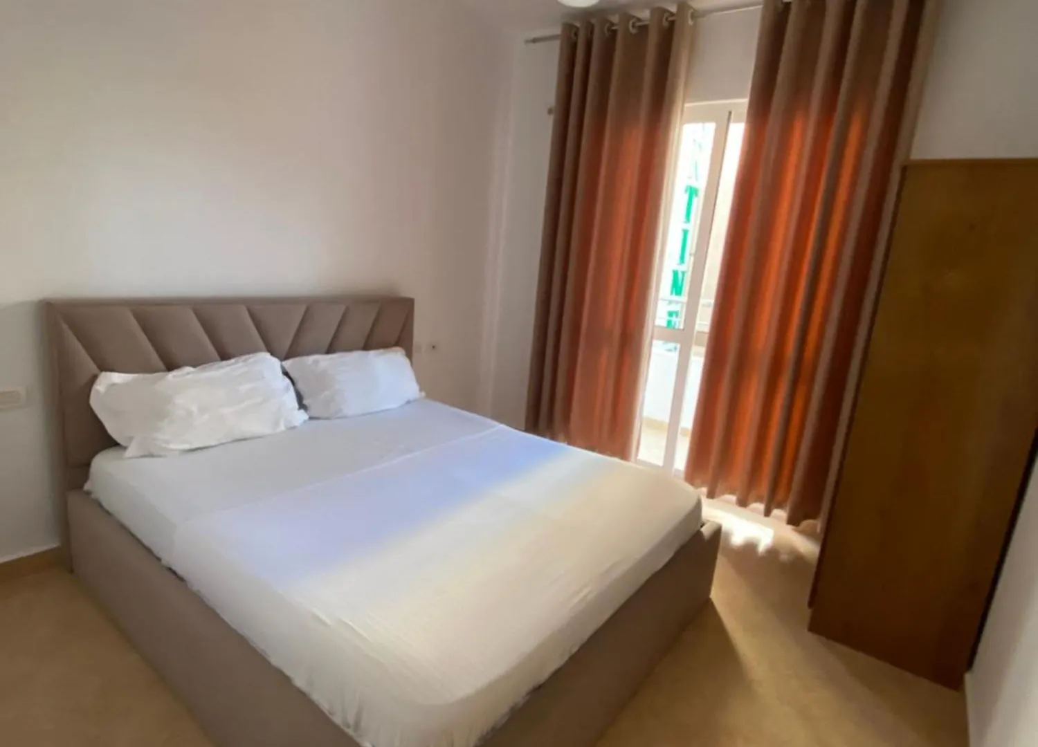 Besi Apartments Durres 0*,  Albania
